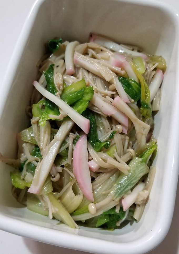 簡単★レタスとえのきとかまぼこの炒め物-レシピのメイン写真