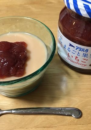 いちごのせ☆ルイボスミルクティーゼリー-レシピのメイン写真