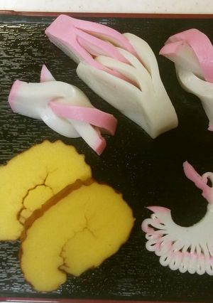 簡単おせち（かまぼこの飾り切り）-レシピのメイン写真
