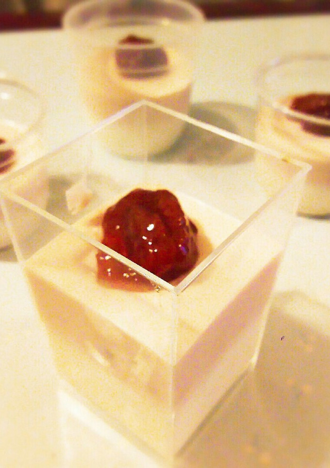2層のまるごといちごムース-レシピのメイン写真