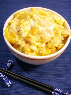 簡単!唐揚げリメイク☆クリーム親子丼-レシピのメイン写真