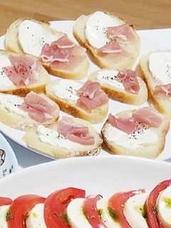 生ハムクリームチーズのカナッペ-レシピのメイン写真