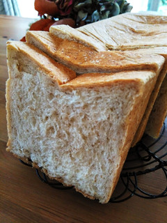 カリッふわっ♥柔柔ライ麦食パン-レシピのメイン写真