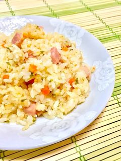 炊飯器で簡単*ベーコンピラフ-レシピのメイン写真