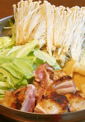 鶏もも肉とたっぷりキャベツの白ねぎ鍋-レシピのメイン写真
