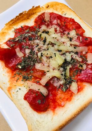 ピザソースなしのトマト缶ピザトースト-レシピのメイン写真