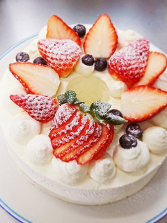 苺シフォンdeクリスマスケーキ-レシピのメイン写真