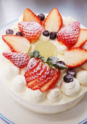 苺シフォンdeクリスマスケーキ-レシピのメイン写真