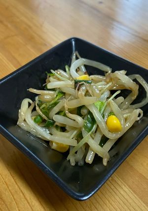 安心低価格のもやしと貝割れサラダ-レシピのメイン写真