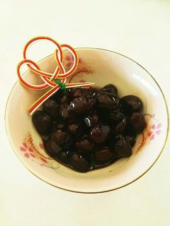 おせち 黒豆煮 黒糖 鉄鍋-レシピのメイン写真
