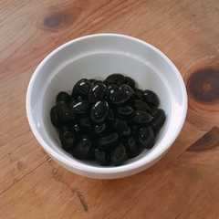 รูปของ ダッチオーブンで黒豆煮