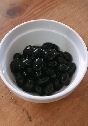 ダッチオーブンで黒豆煮-レシピのメイン写真
