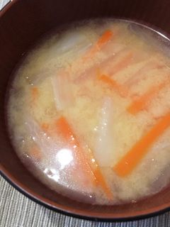 人参と大根の紅白味噌汁-レシピのメイン写真