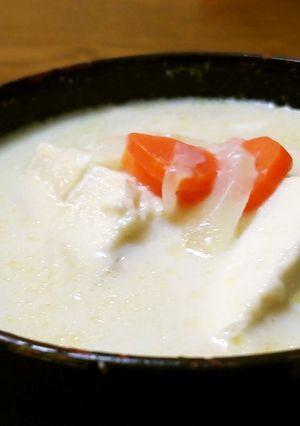 豆乳に豆腐を入れて、スープ!-レシピのメイン写真