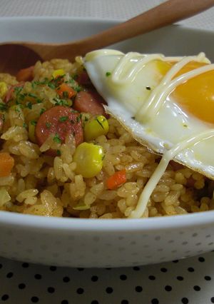 カレールウｄｅカレー炒飯★目玉焼のせ-レシピのメイン写真