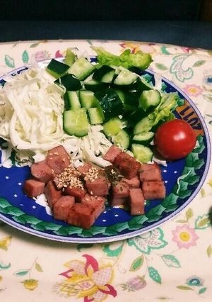 ハムを彩り良く☺プチ角切りハムステーキ✨-レシピのメイン写真