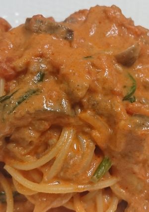 具だくさんのトマトクリームパスタ-レシピのメイン写真