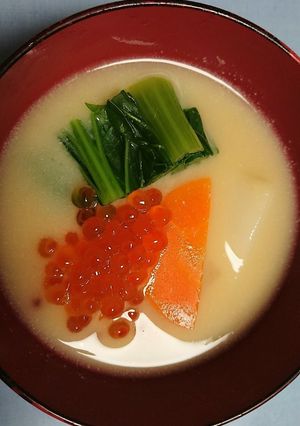 白味噌の関西風お雑煮-レシピのメイン写真