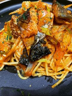 焼き鯖とごぼうの漁師風トマトソースパスタ-レシピのメイン写真