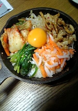 なんちゃって石焼ビビンバ-レシピのメイン写真