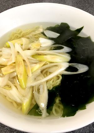 ネギとわかめの塩ラーメン-レシピのメイン写真