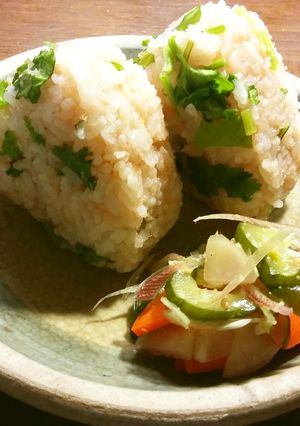 たらこパクチーおにぎり-レシピのメイン写真