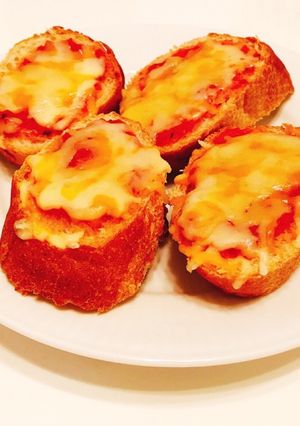 バジルトマトトースト-レシピのメイン写真