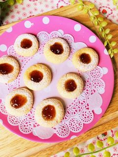 クーラーアウゲン♡苺ジャムクッキー-レシピのメイン写真