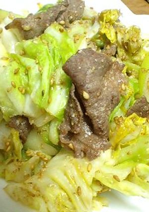 キャベツ＆牛肉の炒め物～すりごま風味-レシピのメイン写真