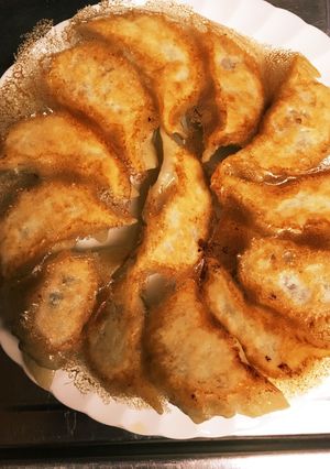 娘のための、皮から手作りもっちり餃子-レシピのメイン写真