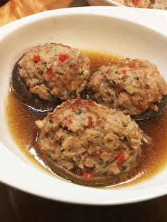 野菜たっぷり、肉厚しいたけの肉詰め焼き煮-レシピのメイン写真