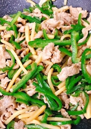 青椒肉絲チンジャオロース青椒肉絲-レシピのメイン写真