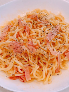 レンジ簡単、焼きそば蒸し麺でカルボナーラ-レシピのメイン写真