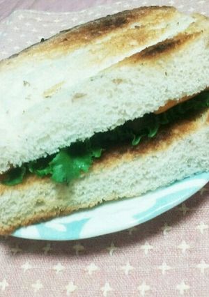 チーズと野沢菜ワサビのサンド-レシピのメイン写真