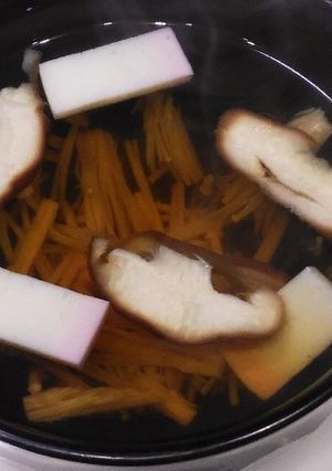 冷蔵庫の残り素材ですまし汁-レシピのメイン写真