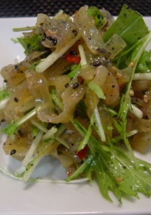 簡単なお酒のあて！中華クラゲと水菜サラダ-レシピのメイン写真