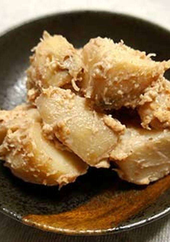 煮物をリメイク！里芋のくるみ和え-レシピのメイン写真