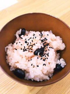 お正月の黒豆でお赤飯-レシピのメイン写真