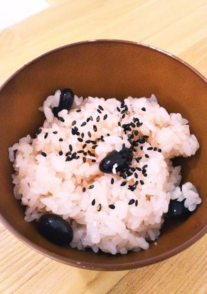 お正月の黒豆でお赤飯-レシピのメイン写真