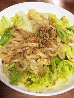 キャベツとしらすの焼うどん-レシピのメイン写真
