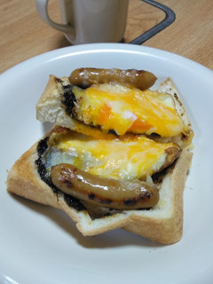 毎朝、飽きない目玉焼きボリュームトースト-レシピのメイン写真