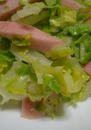 超簡単♪キャベツとお魚ソーセージ-レシピのメイン写真