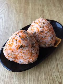 旨っ!とびっことしらすのおにぎり-レシピのメイン写真