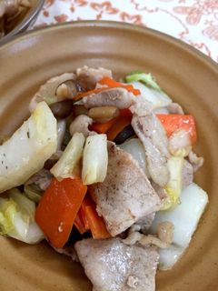 白菜と豚薄切り肉の胡麻油炒め-レシピのメイン写真