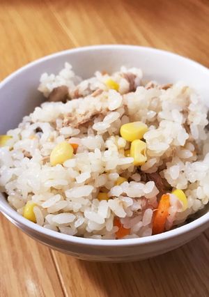 薄め味付けのコンソメ炊き込みご飯-レシピのメイン写真