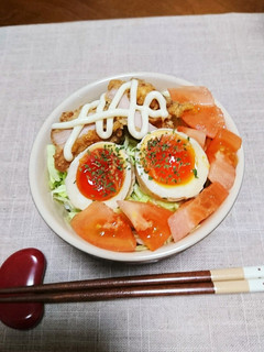 唐揚げと、光輝煮卵に野菜で丼(^-^)v-レシピのメイン写真