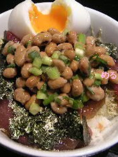 もっちり美味しい♪まぐろの漬け丼-レシピのメイン写真