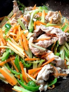 オイスターソース不使用!青椒肉絲-レシピのメイン写真