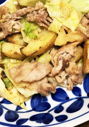 【簡単】豚肉とフライドポテトの味噌炒め-レシピのメイン写真