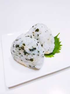わかめチーズおにぎり♬-レシピのメイン写真